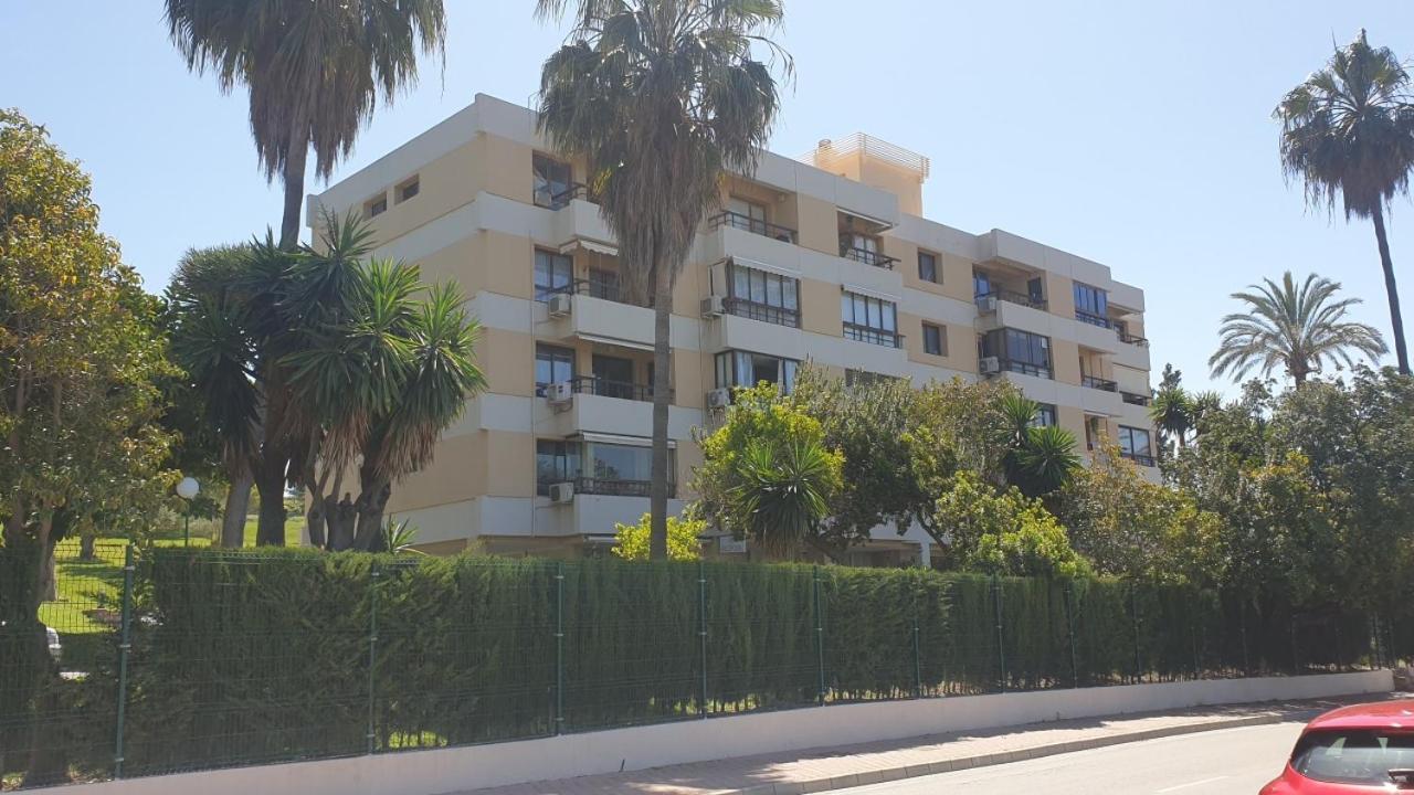 Ferienwohnung Torres De Aloha 2 Bdr Puerto Banus Marbella Exterior foto