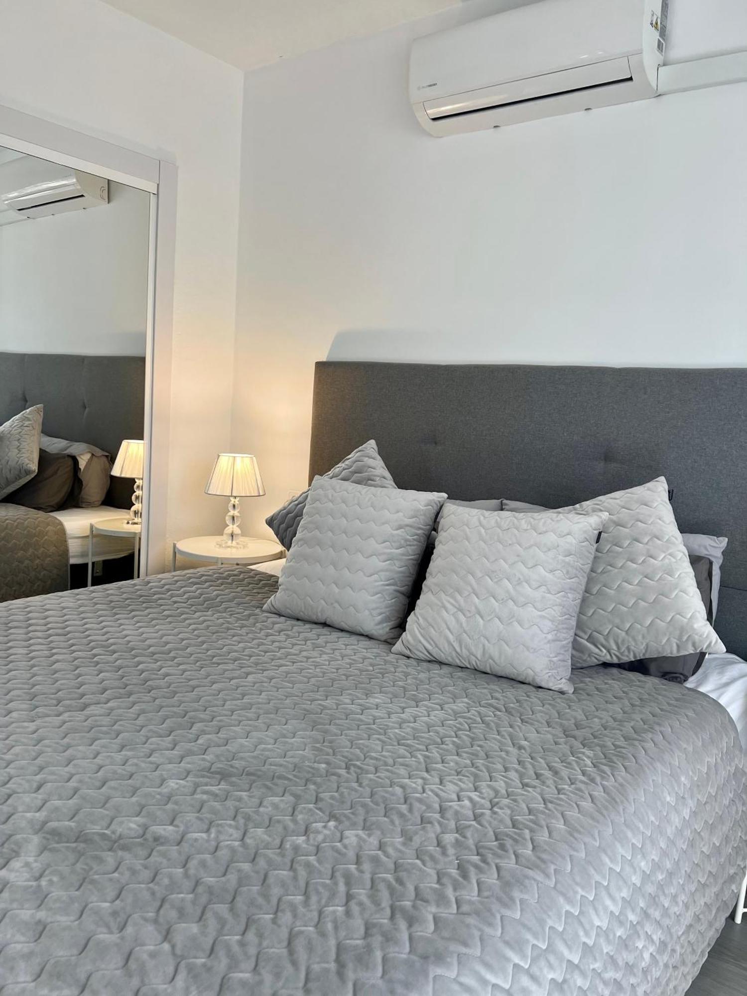 Ferienwohnung Torres De Aloha 2 Bdr Puerto Banus Marbella Exterior foto